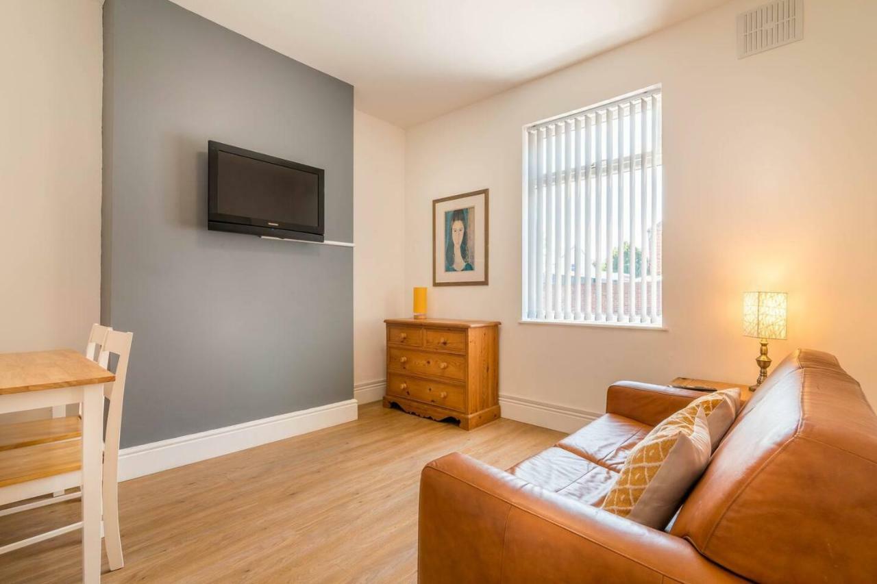 Platform Port Area Apartment 1 With Free Street Parking Kingston upon Hull Exterior photo